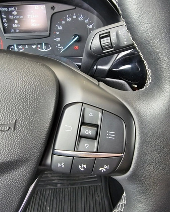 Ford Focus cena 51900 przebieg: 83400, rok produkcji 2020 z Legionowo małe 137